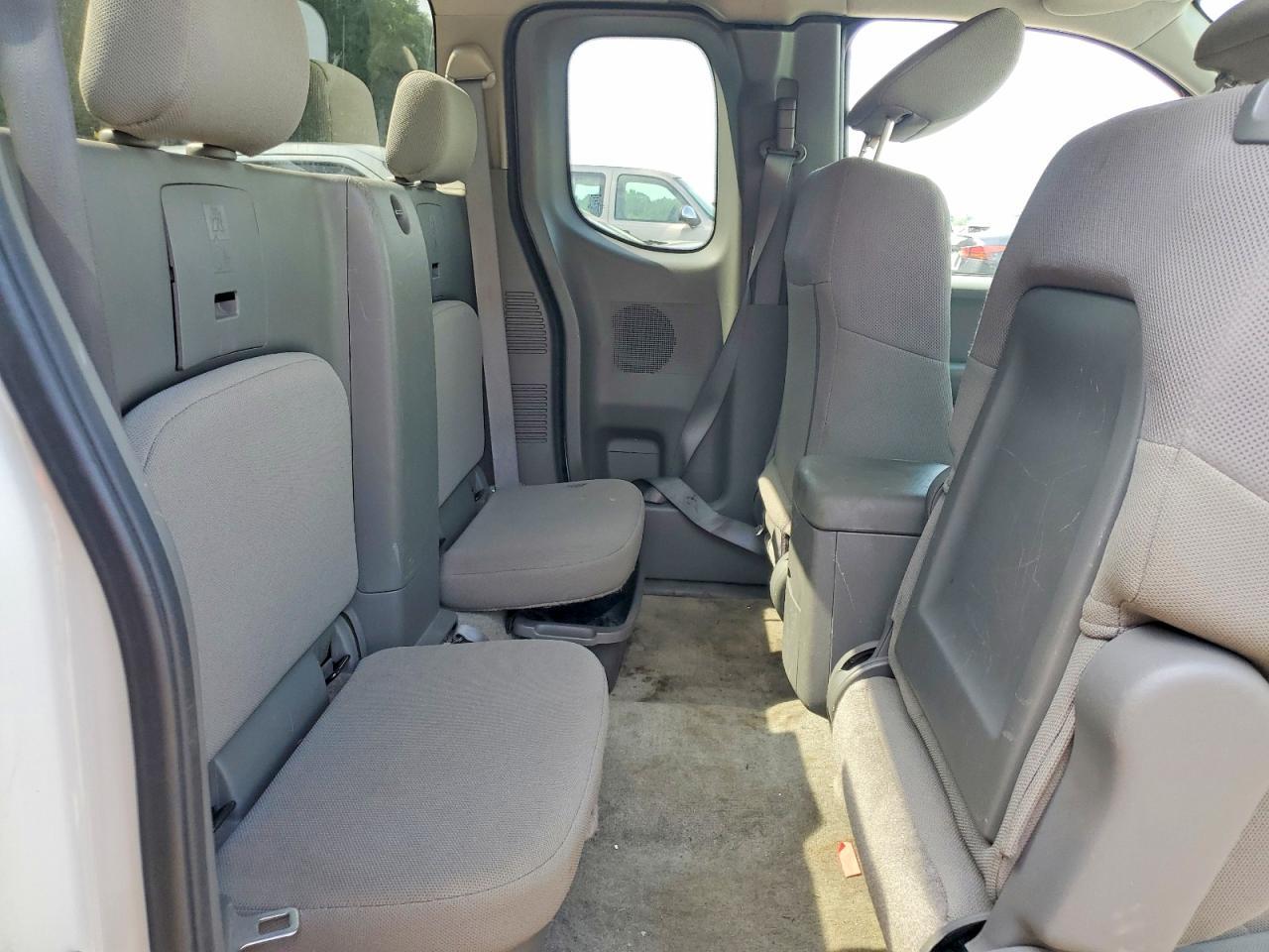2013 NISSAN Frontier
