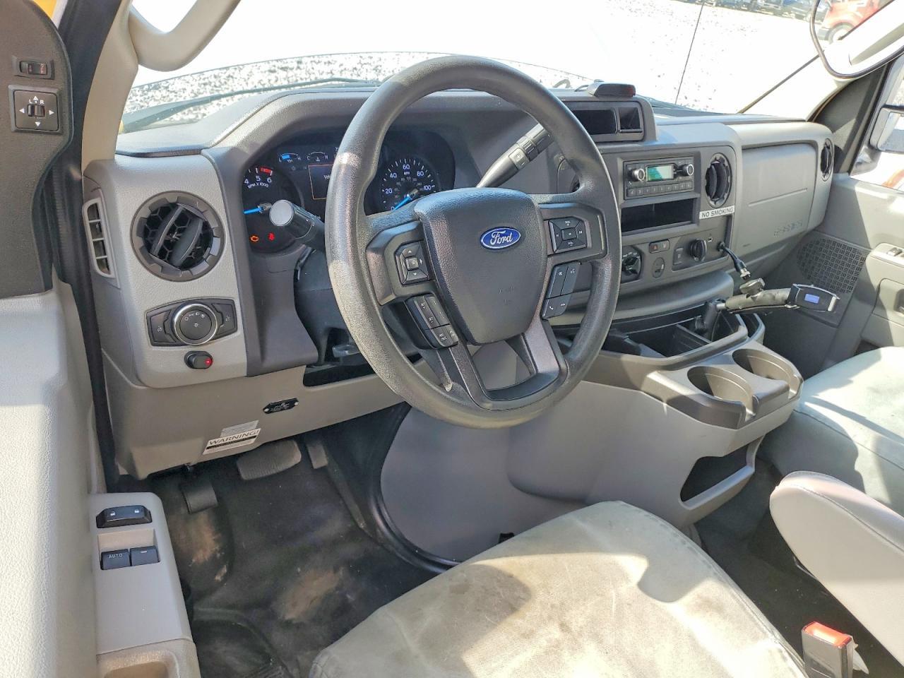 2021 FORD E-450