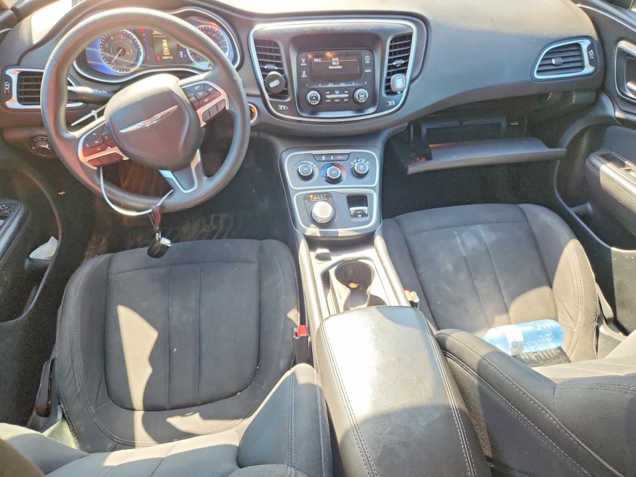 2016 CHRYSLER 200