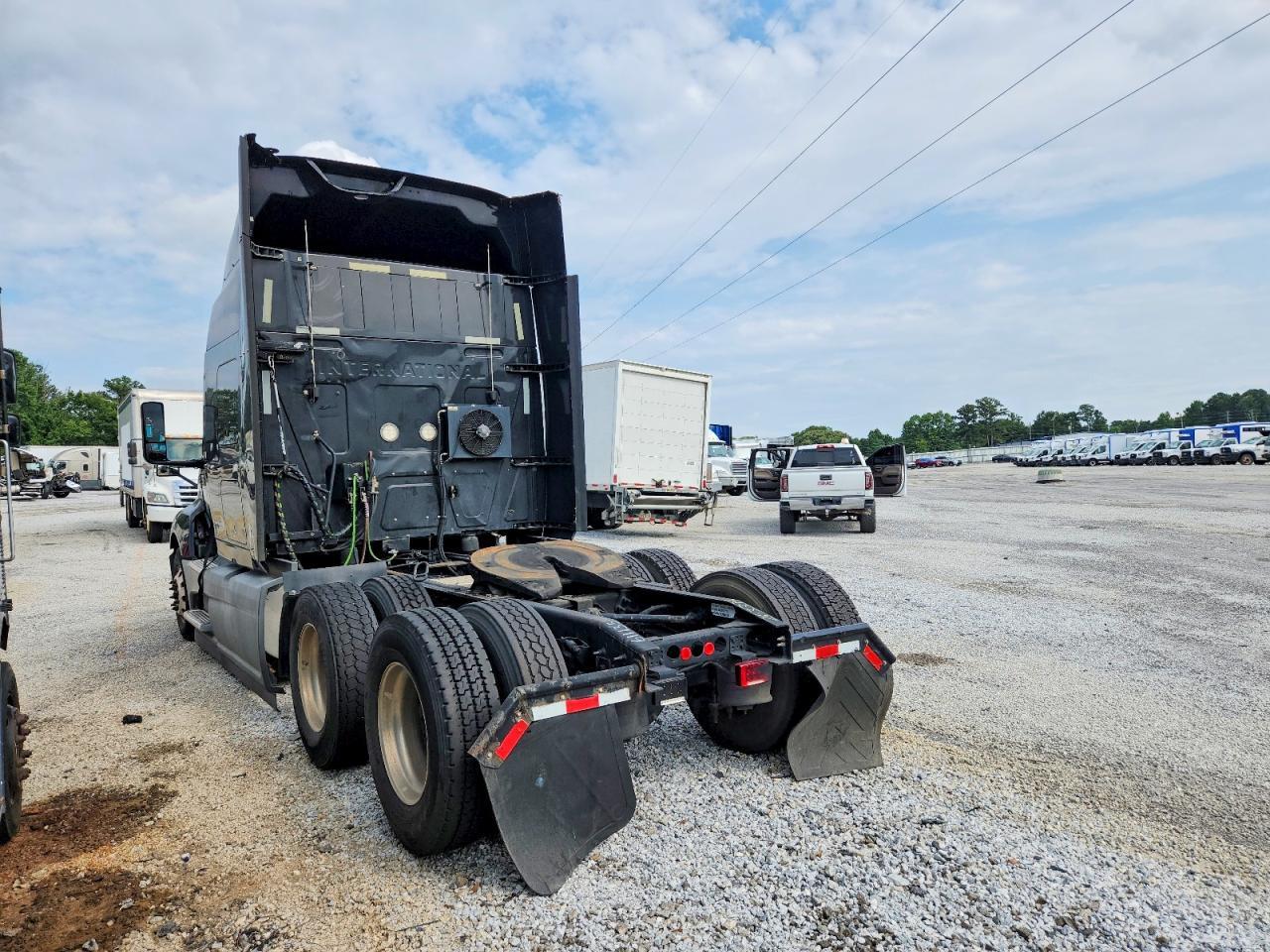 2019 INTERNATIONAL LT