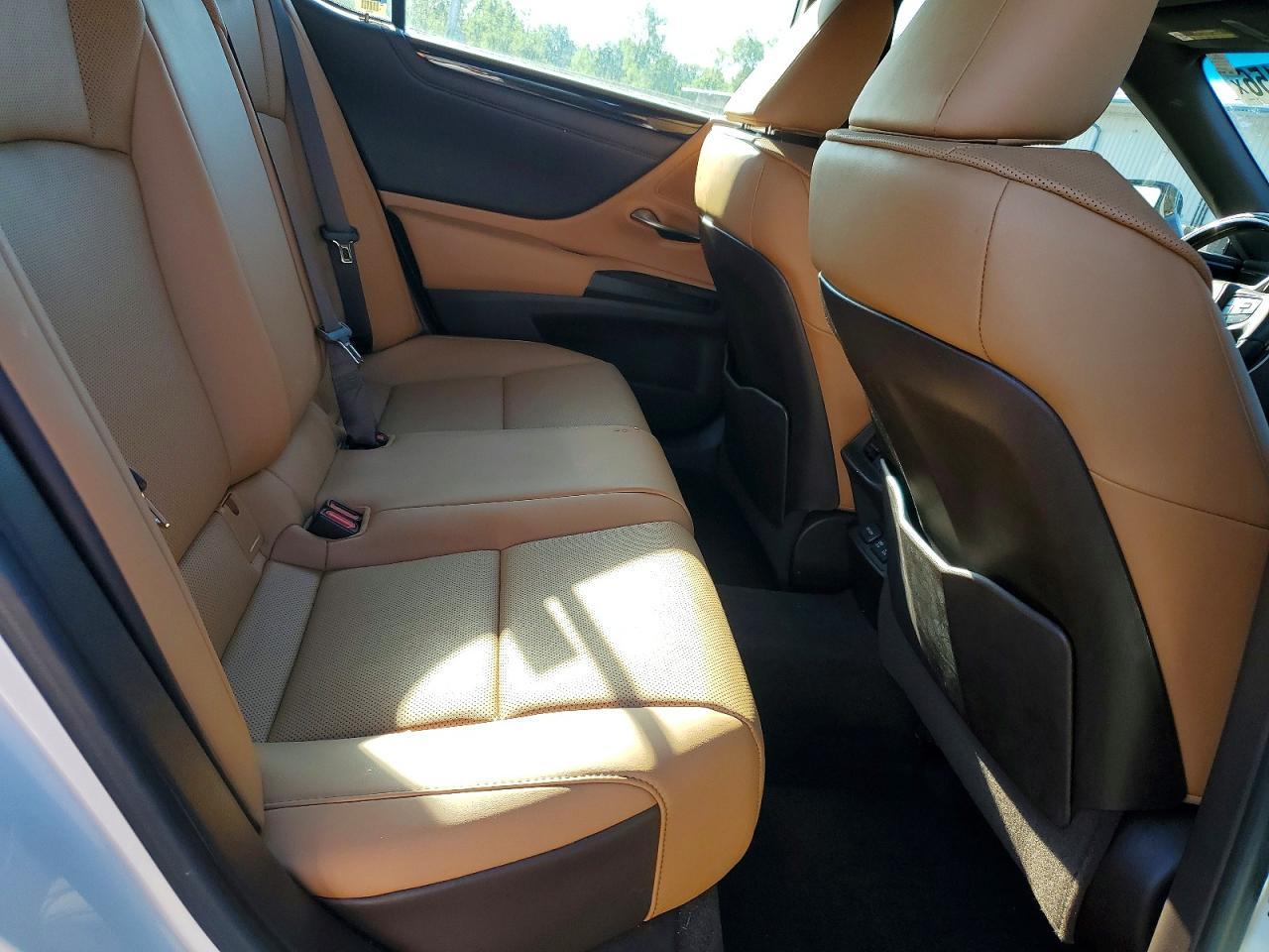 2021 LEXUS ES 350