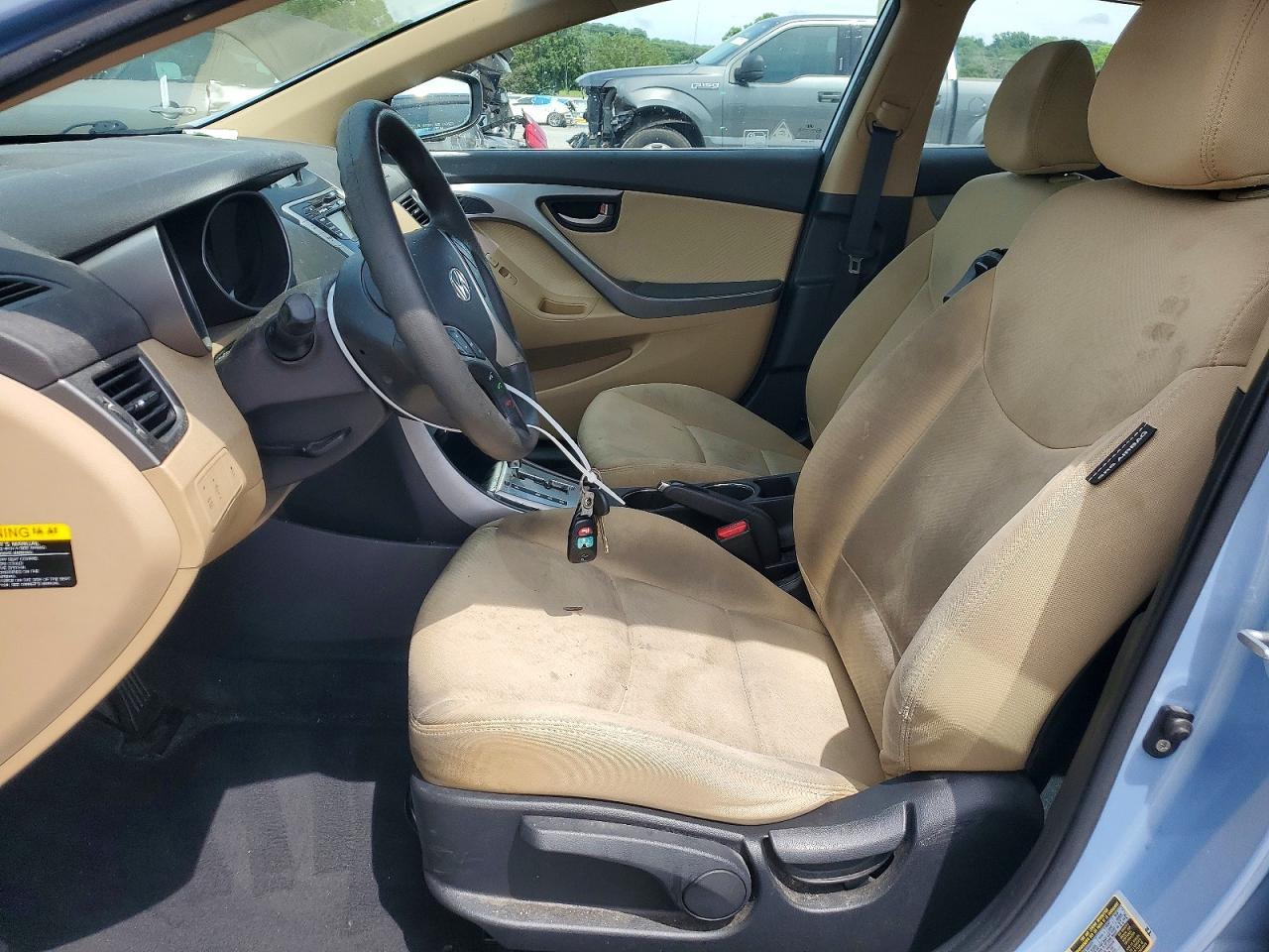 2012 HYUNDAI ELANTRA