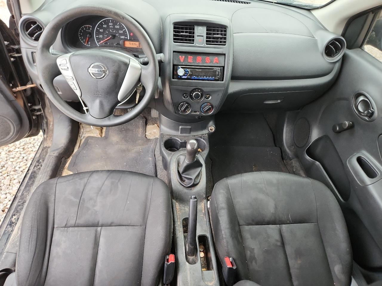2017 NISSAN VERSA
