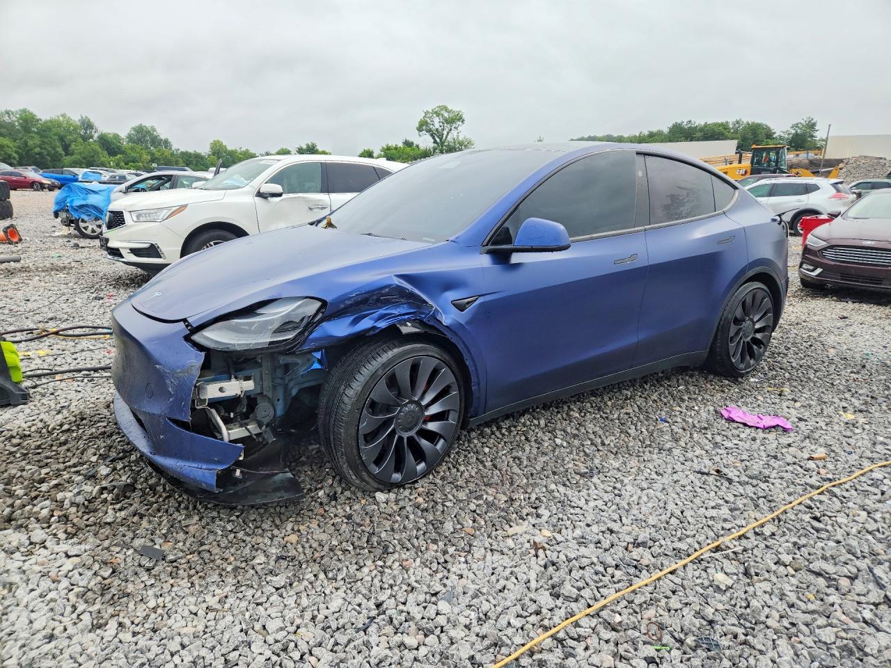2024 TESLA MODEL Y