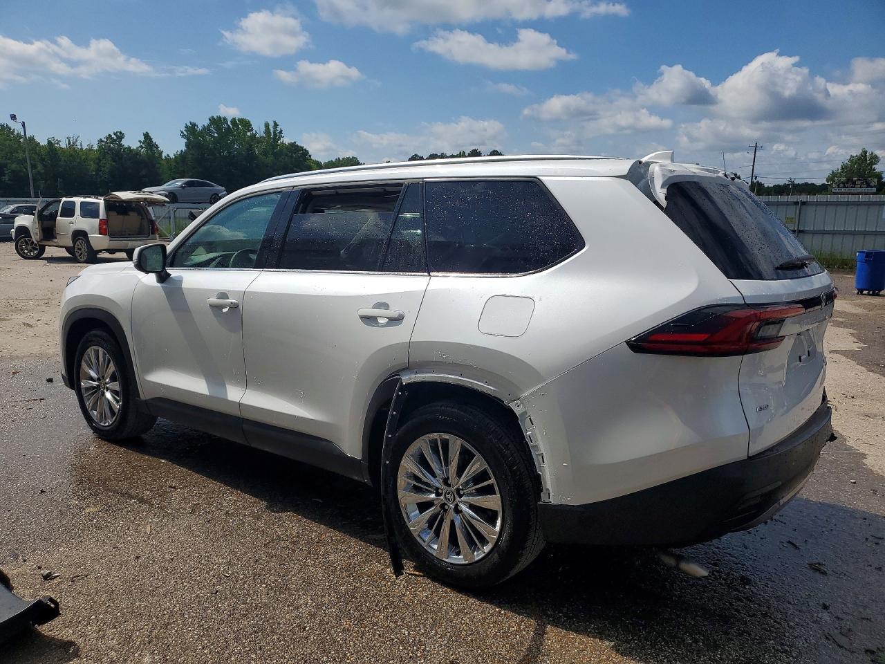 2026 TOYOTA HIGHLANDER