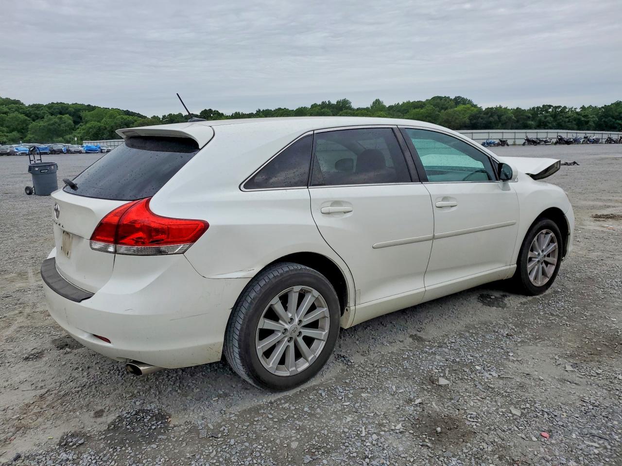 2011 TOYOTA VENZA
