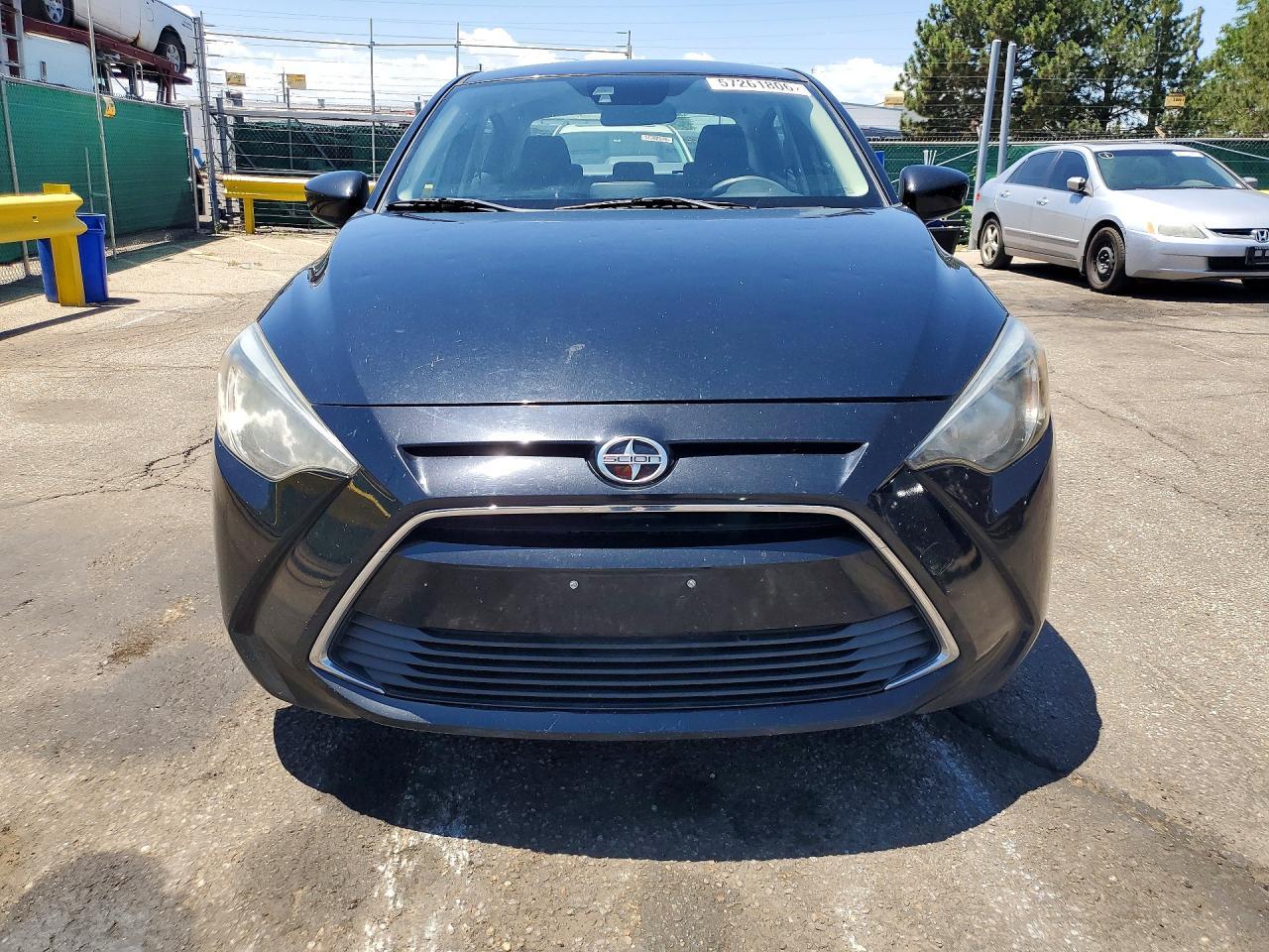 2016 SCION iA