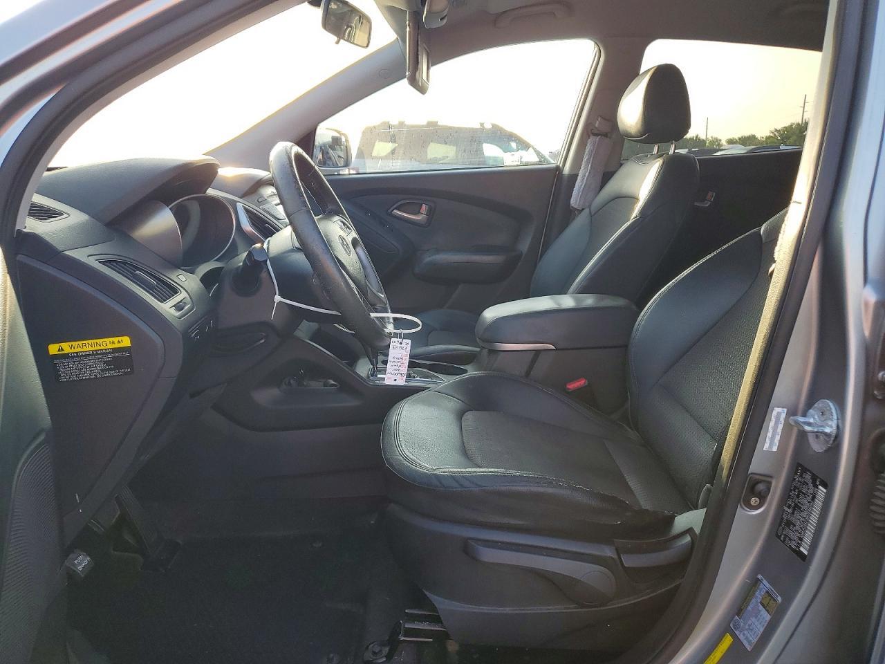 2011 HYUNDAI TUCSON