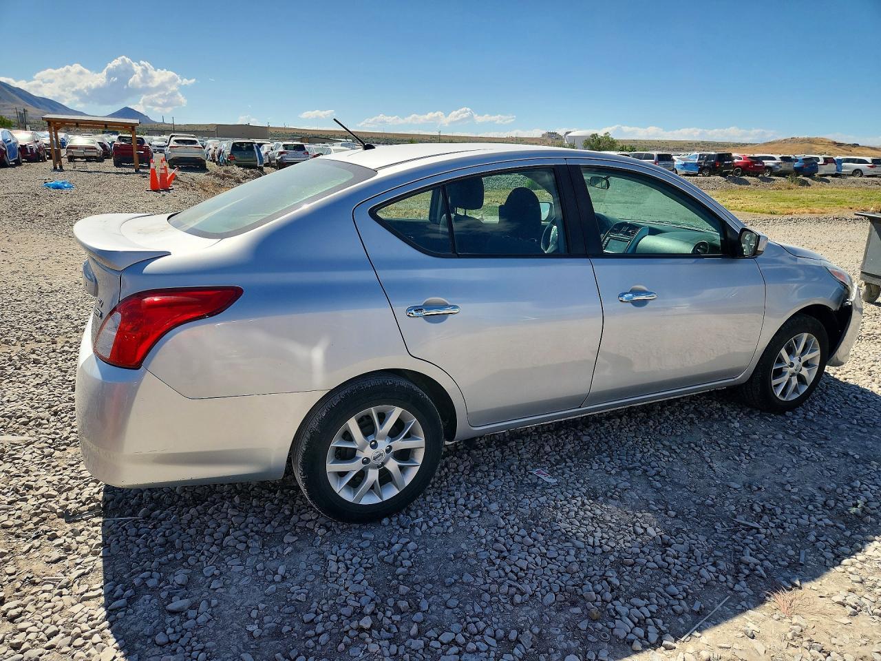 2018 NISSAN VERSA