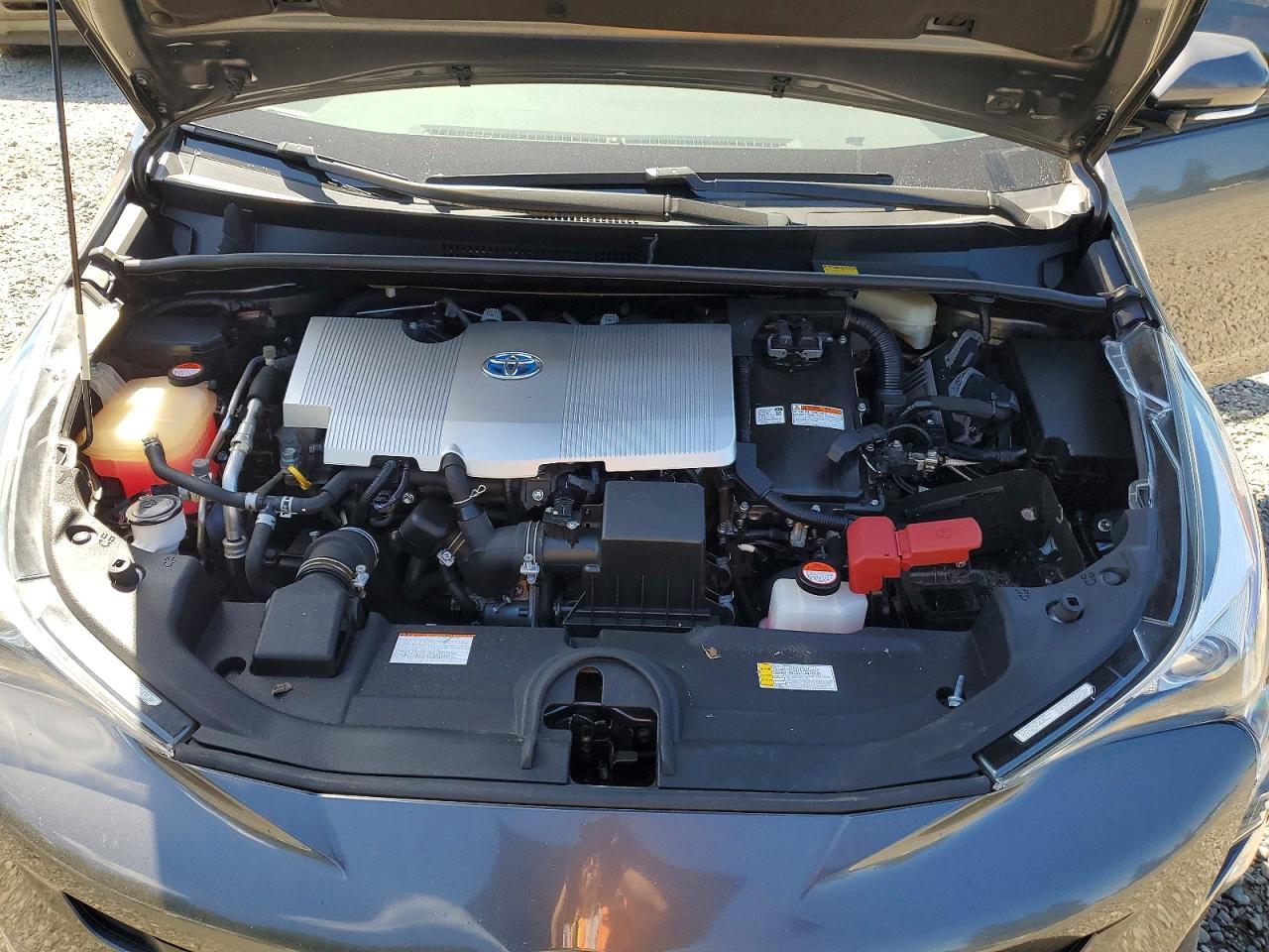 2016 TOYOTA PRIUS