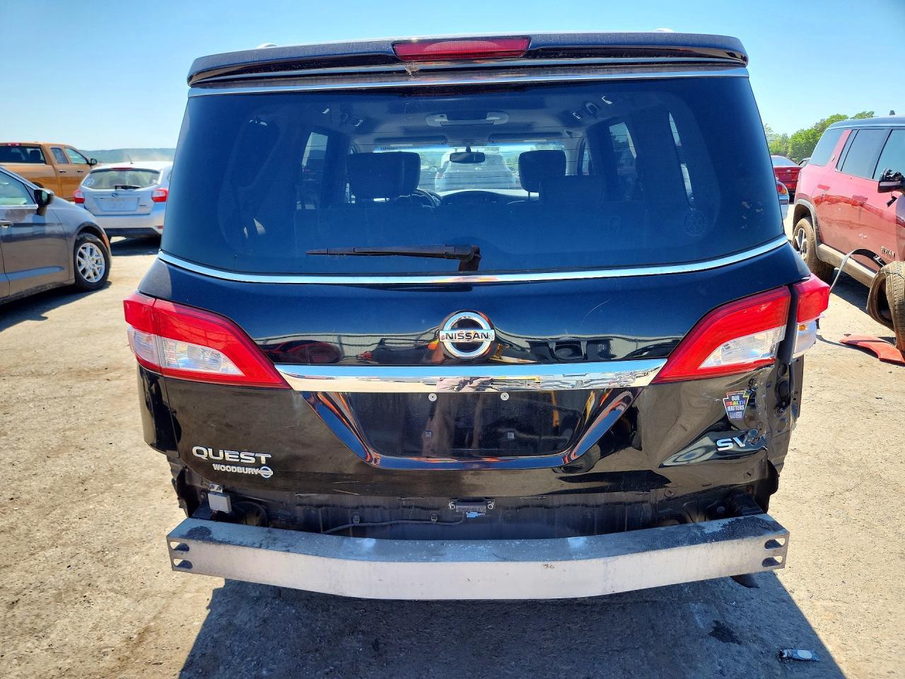 2011 NISSAN Quest