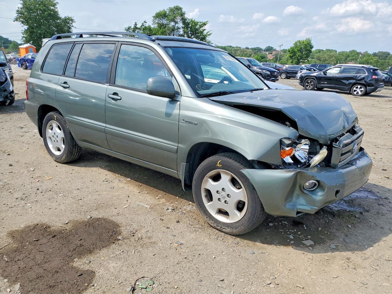2005 TOYOTA HIGHLANDER