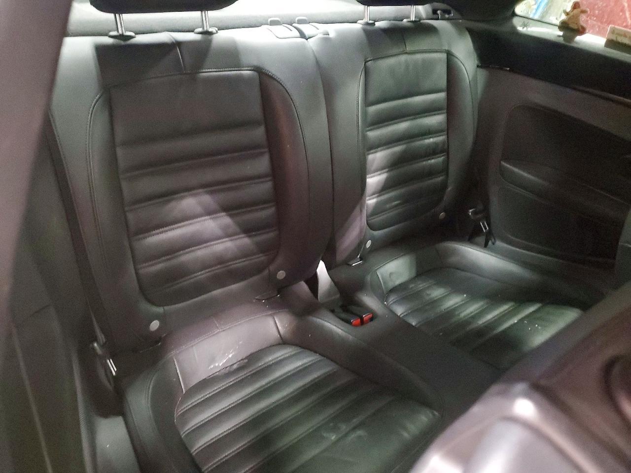 2012 VOLKSWAGEN Beetle