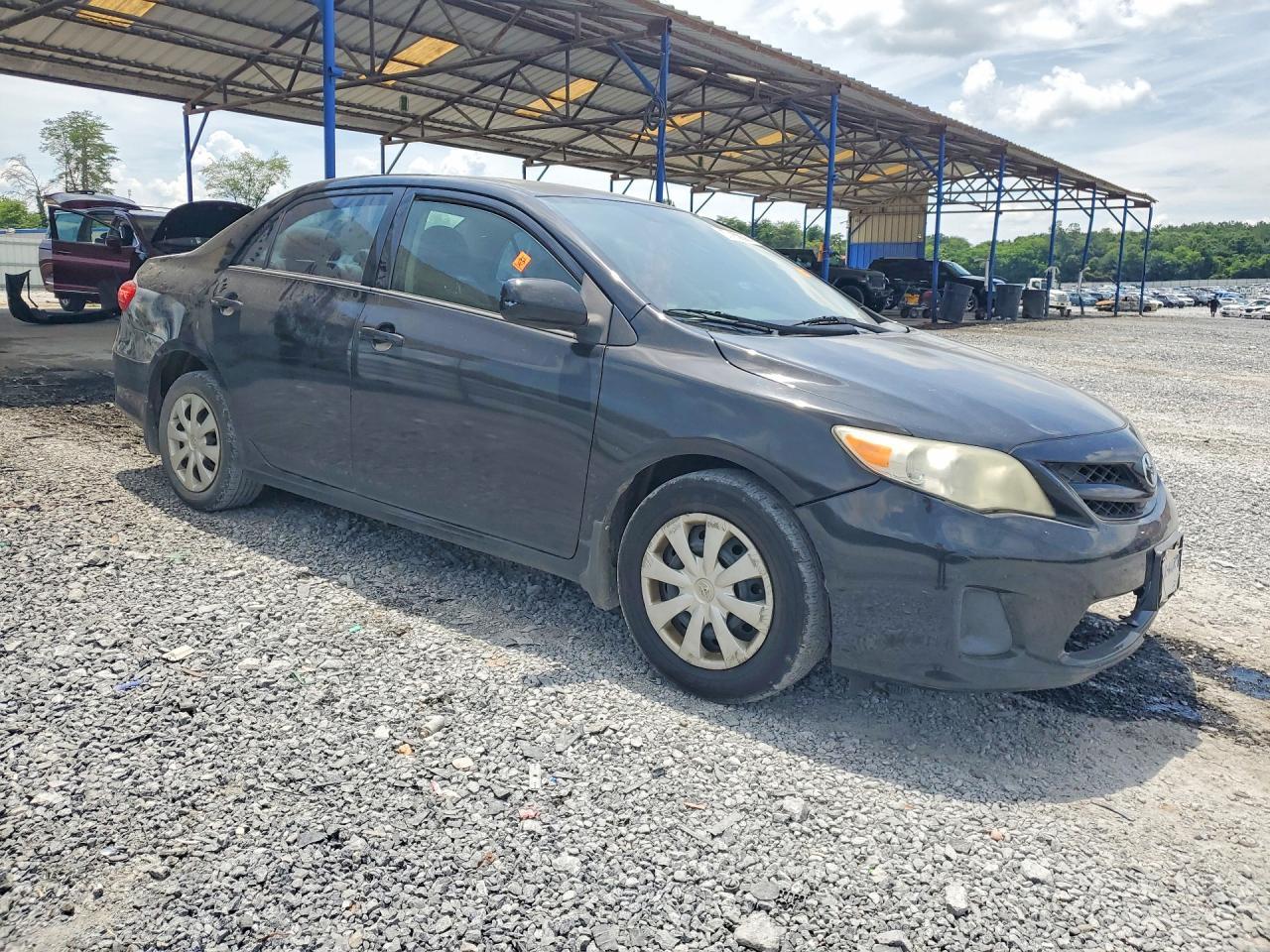 2013 TOYOTA COROLLA