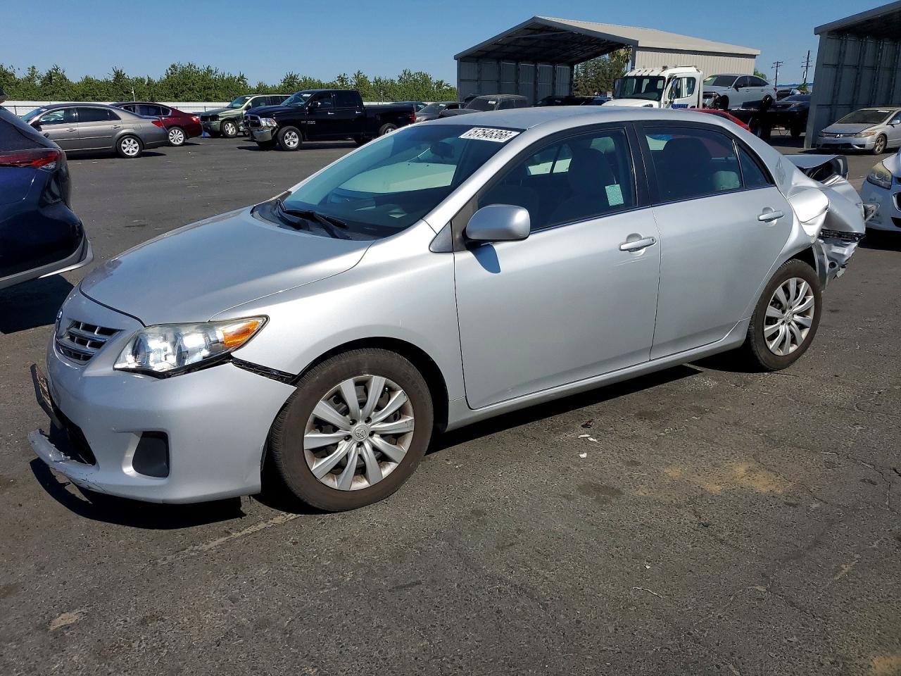 2013 TOYOTA COROLLA