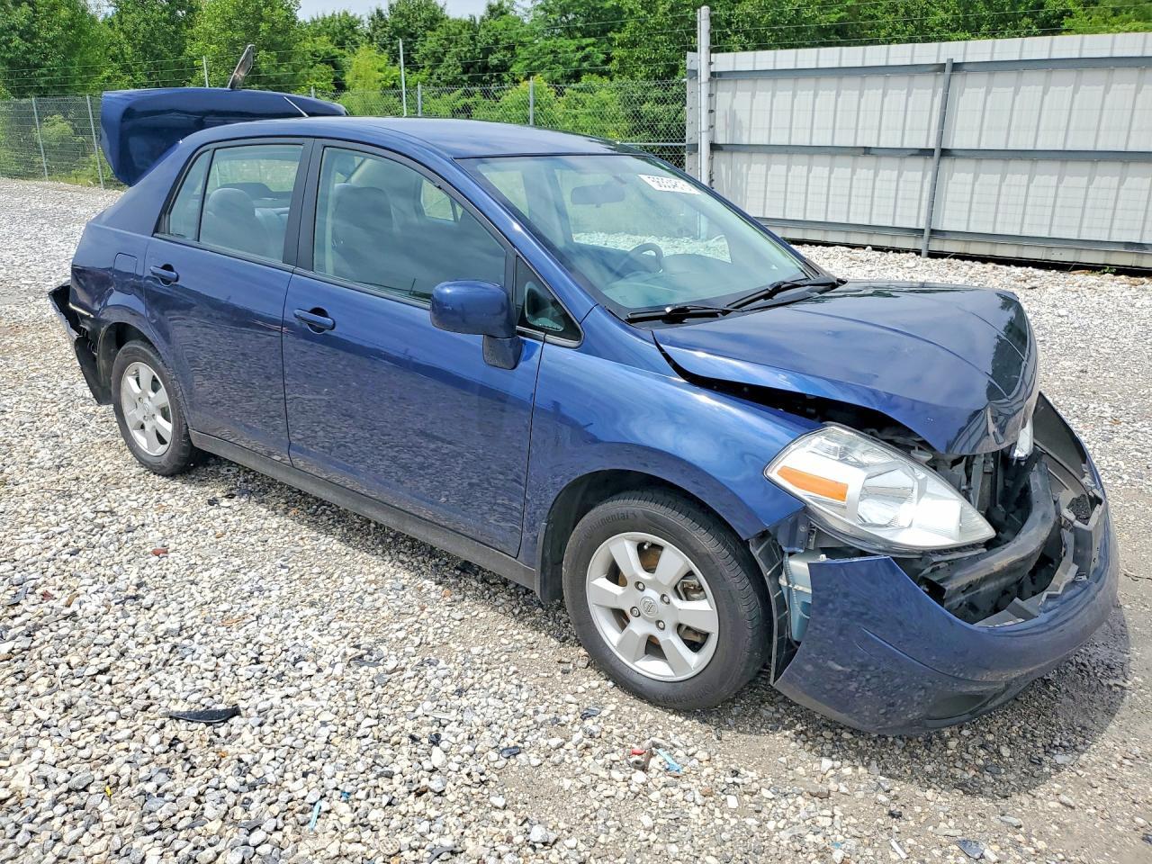 2010 NISSAN VERSA