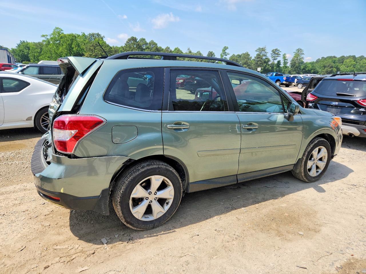 2015 SUBARU FORESTER