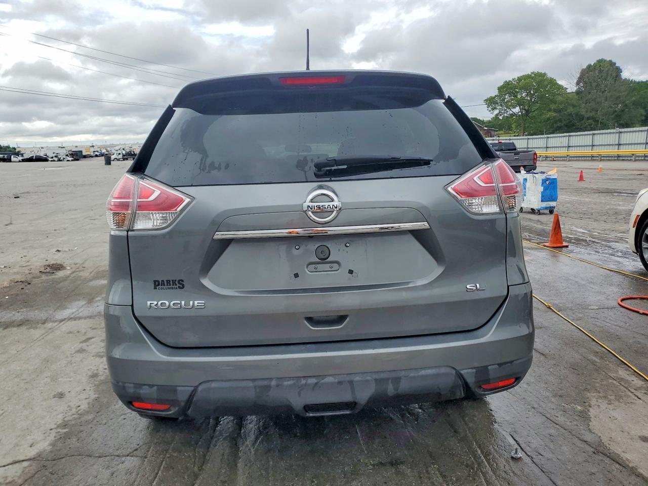 2015 NISSAN ROGUE