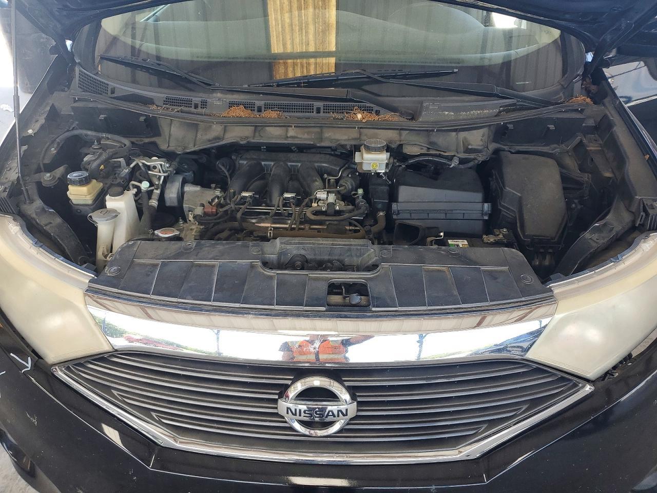 2016 NISSAN Quest