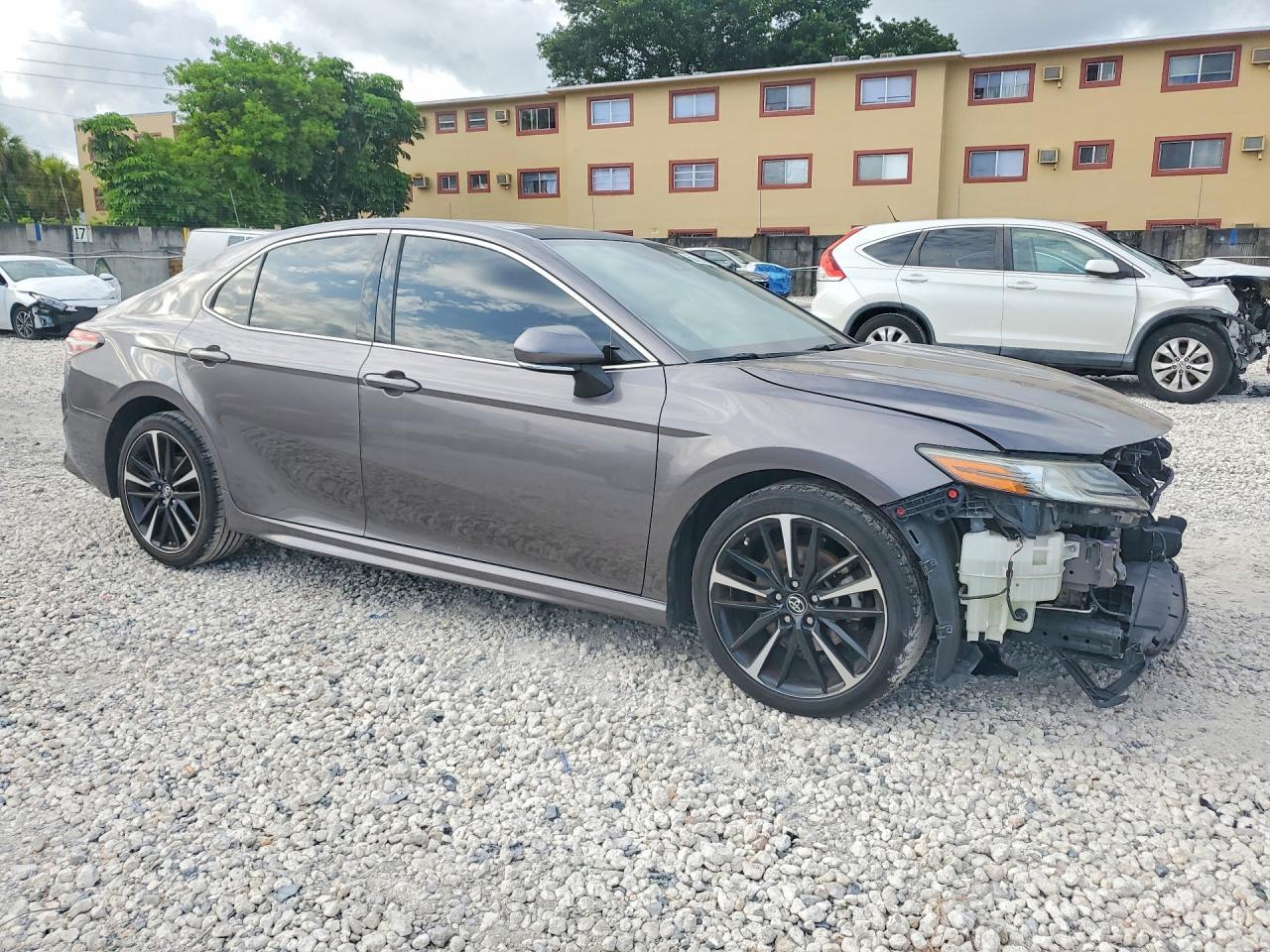 2019 TOYOTA CAMRY