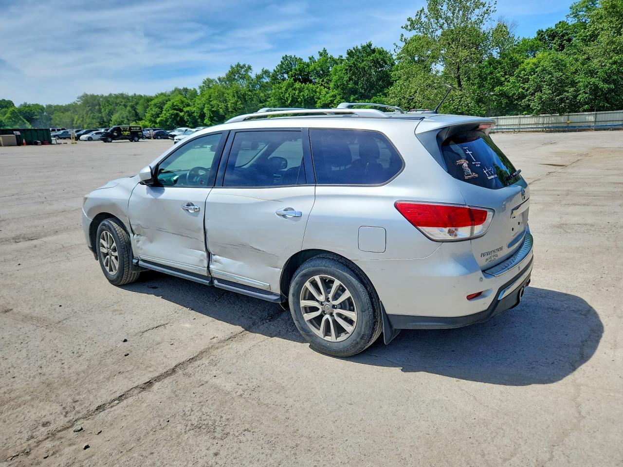 2015 NISSAN PATHFINDER