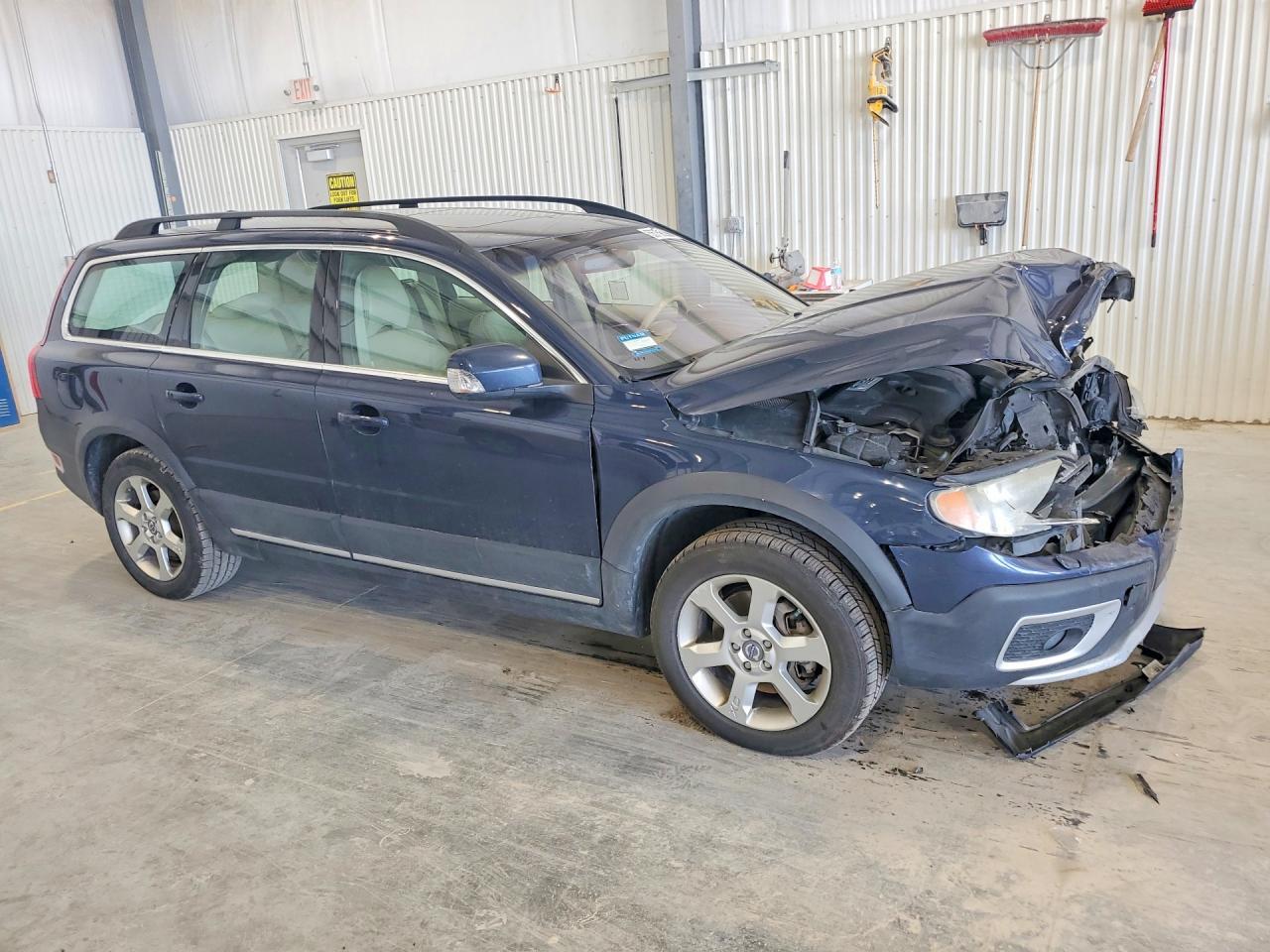 2010 VOLVO XC70