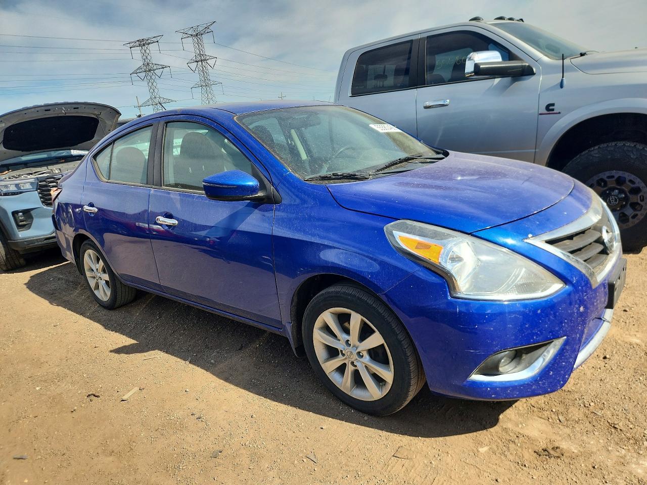 2015 NISSAN VERSA
