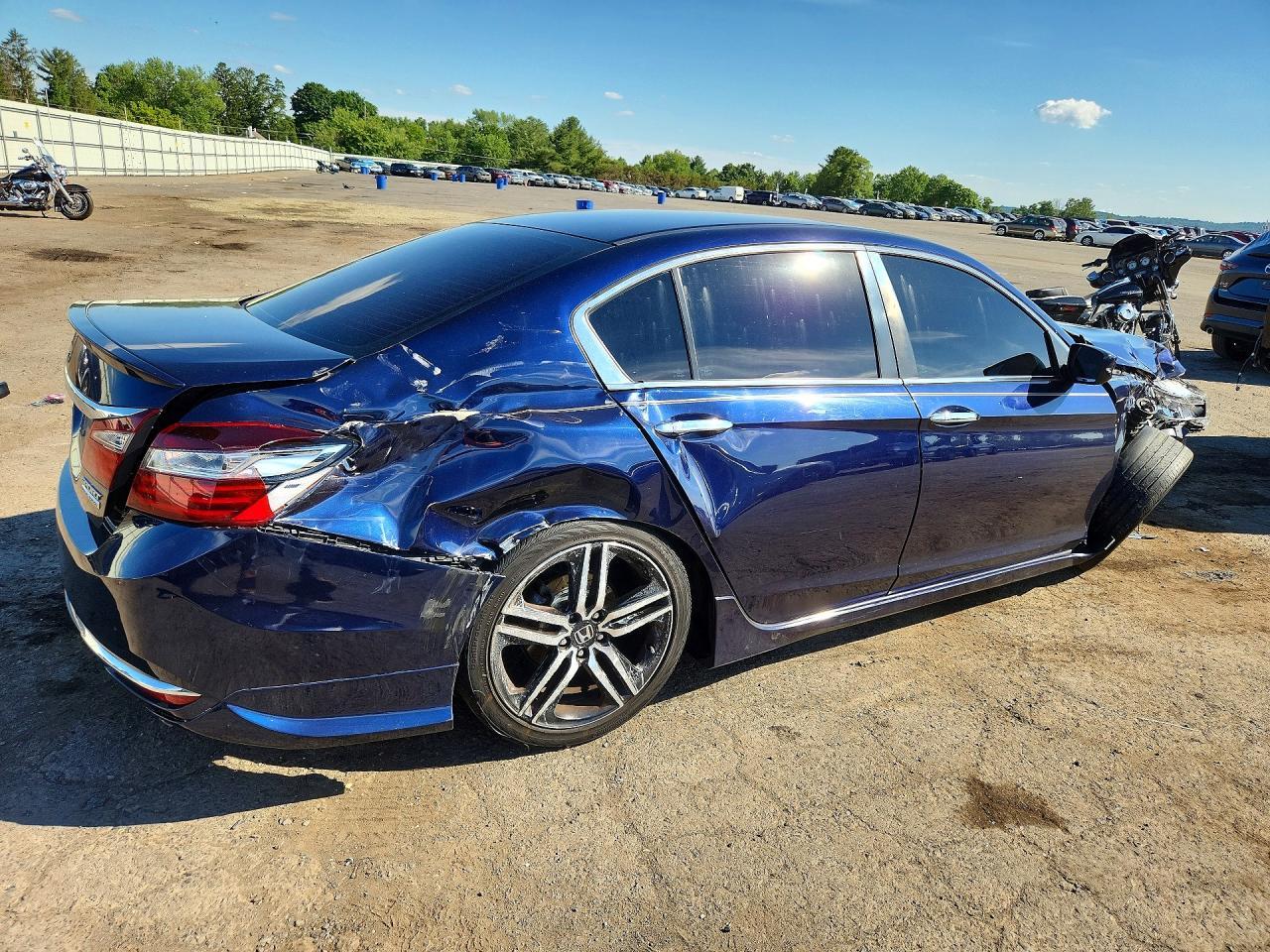 2017 HONDA ACCORD