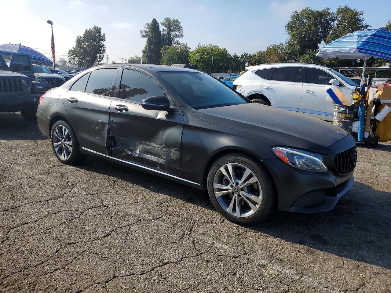 2016 MERCEDES-BENZ C-CLASS