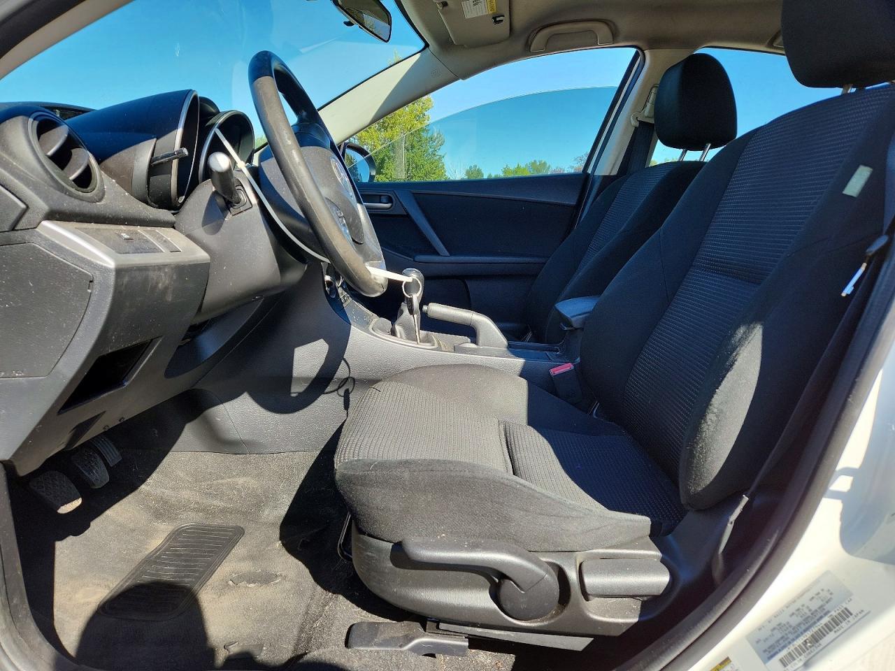 2013 MAZDA 3