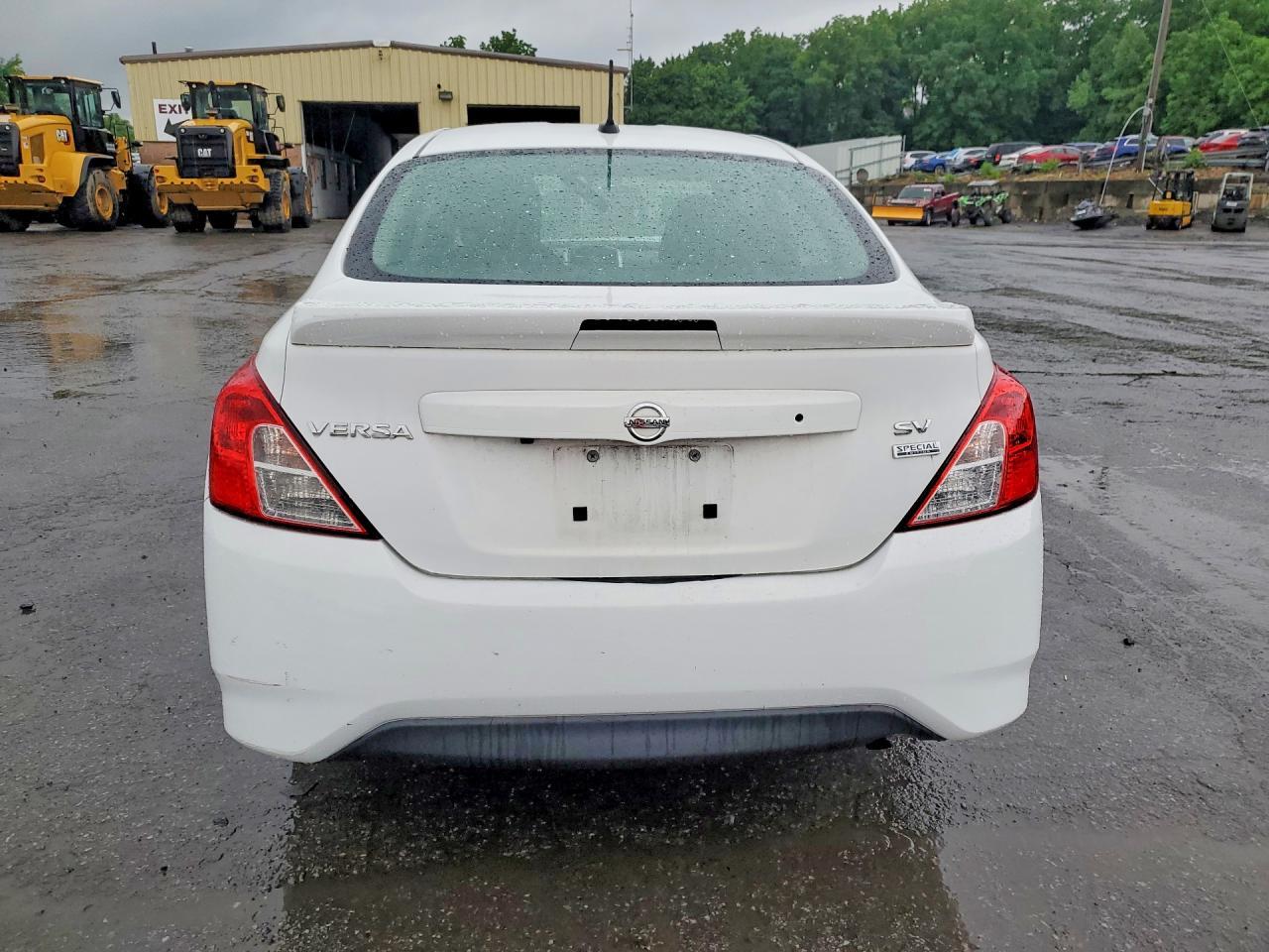 2018 NISSAN VERSA