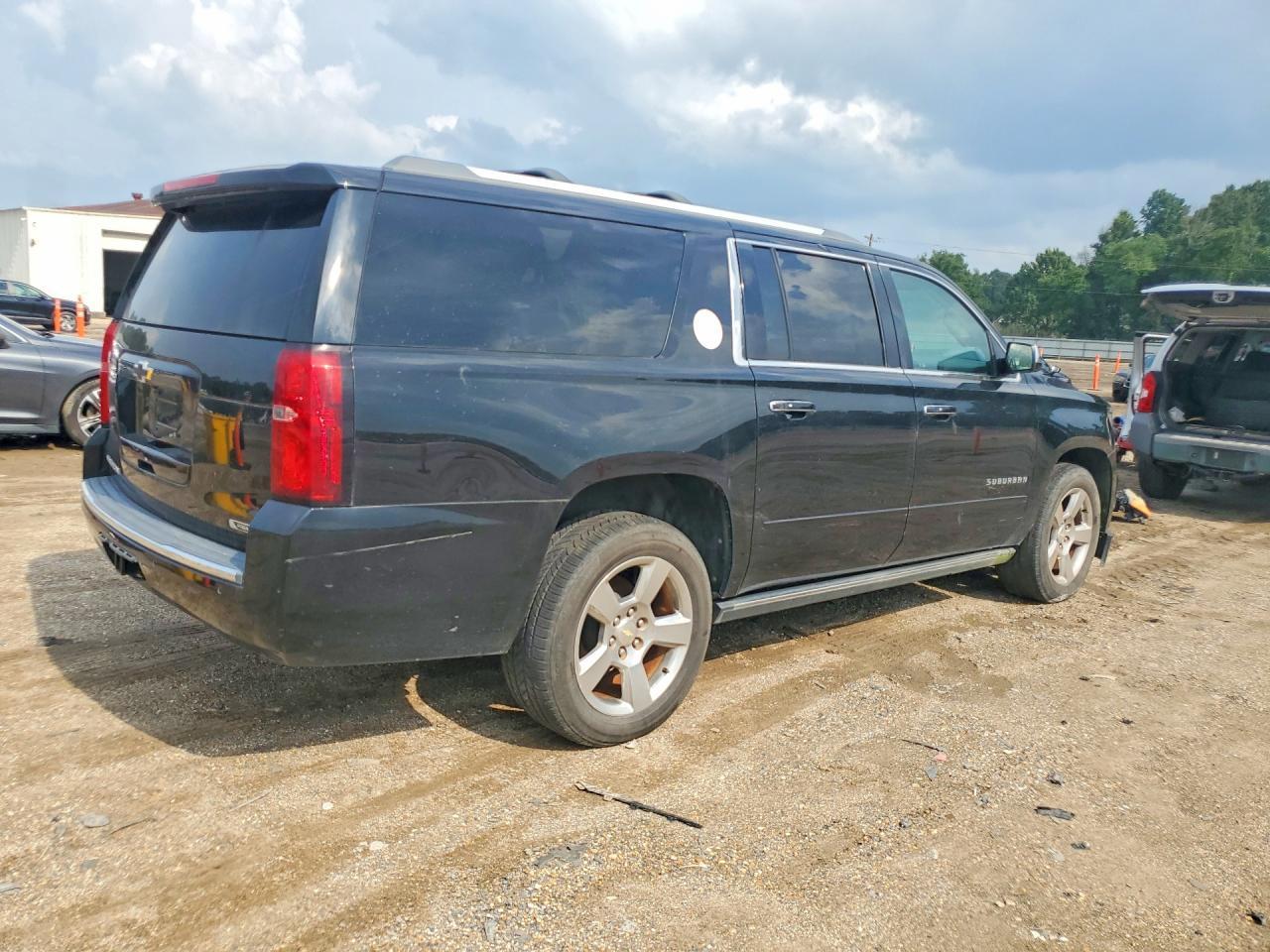 2018 CHEVROLET Suburban
