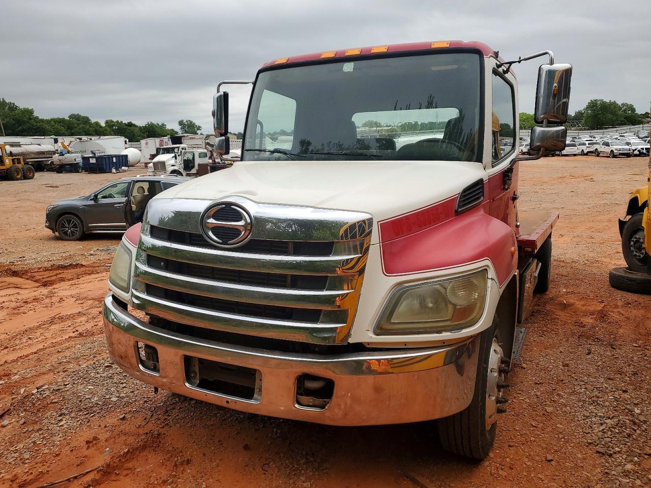2011 HINO 258/268