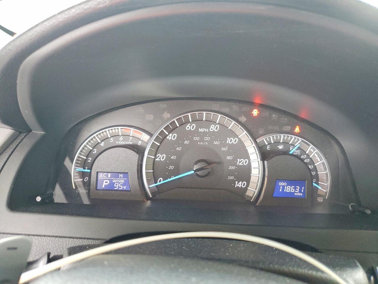 2014 TOYOTA CAMRY