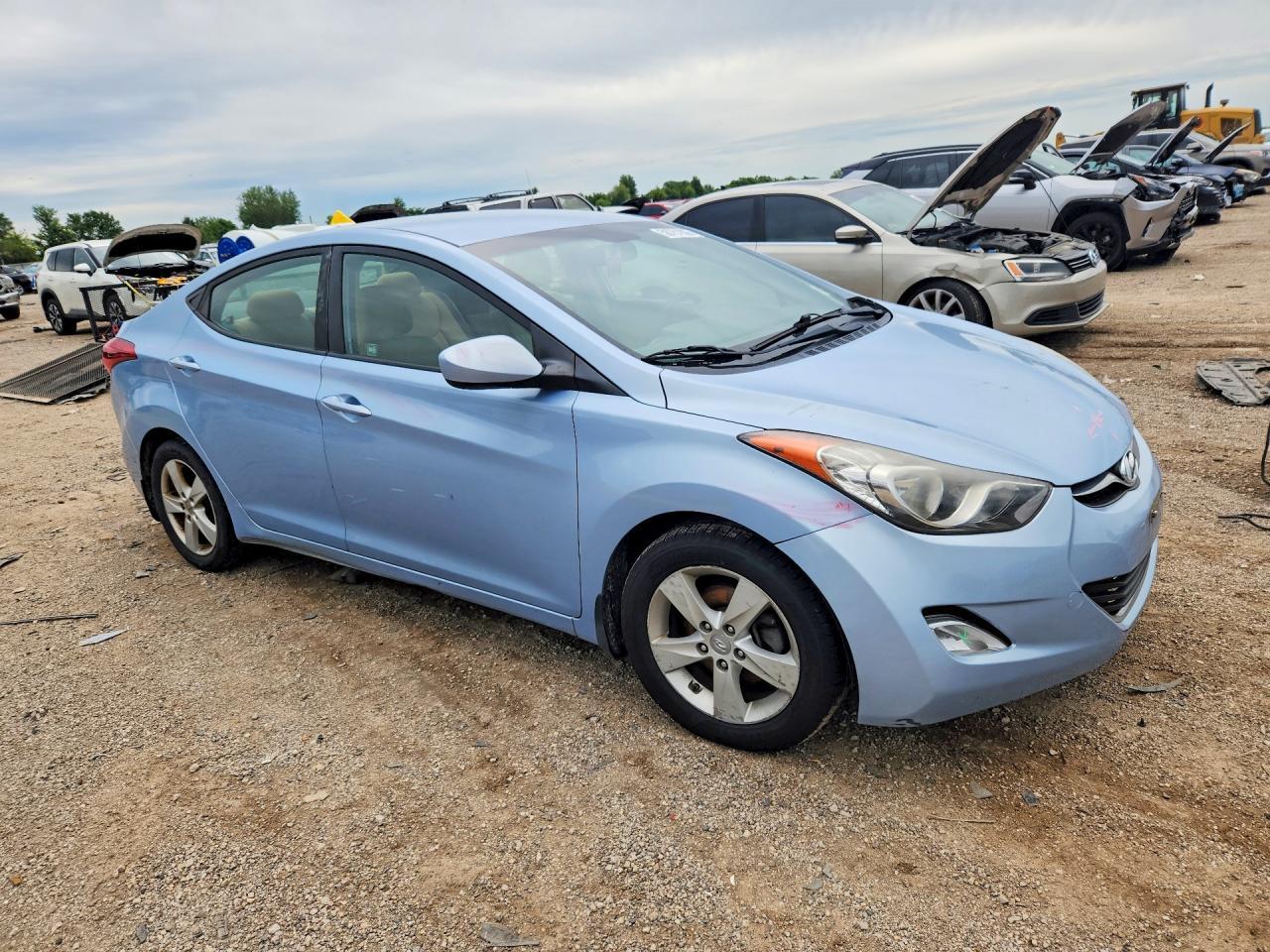 2013 HYUNDAI ELANTRA