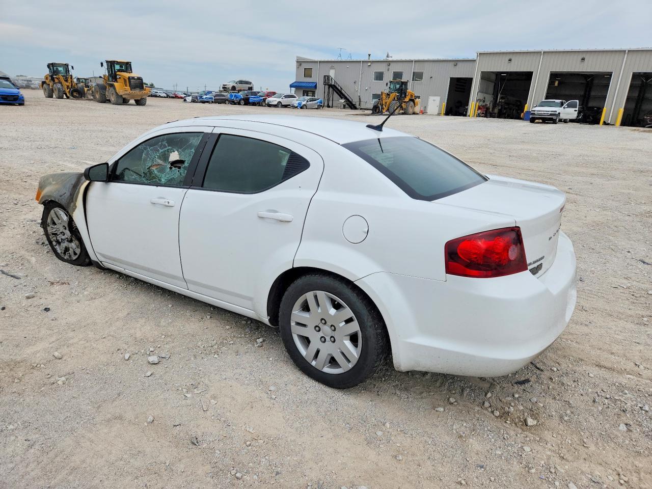 2014 DODGE Avenger