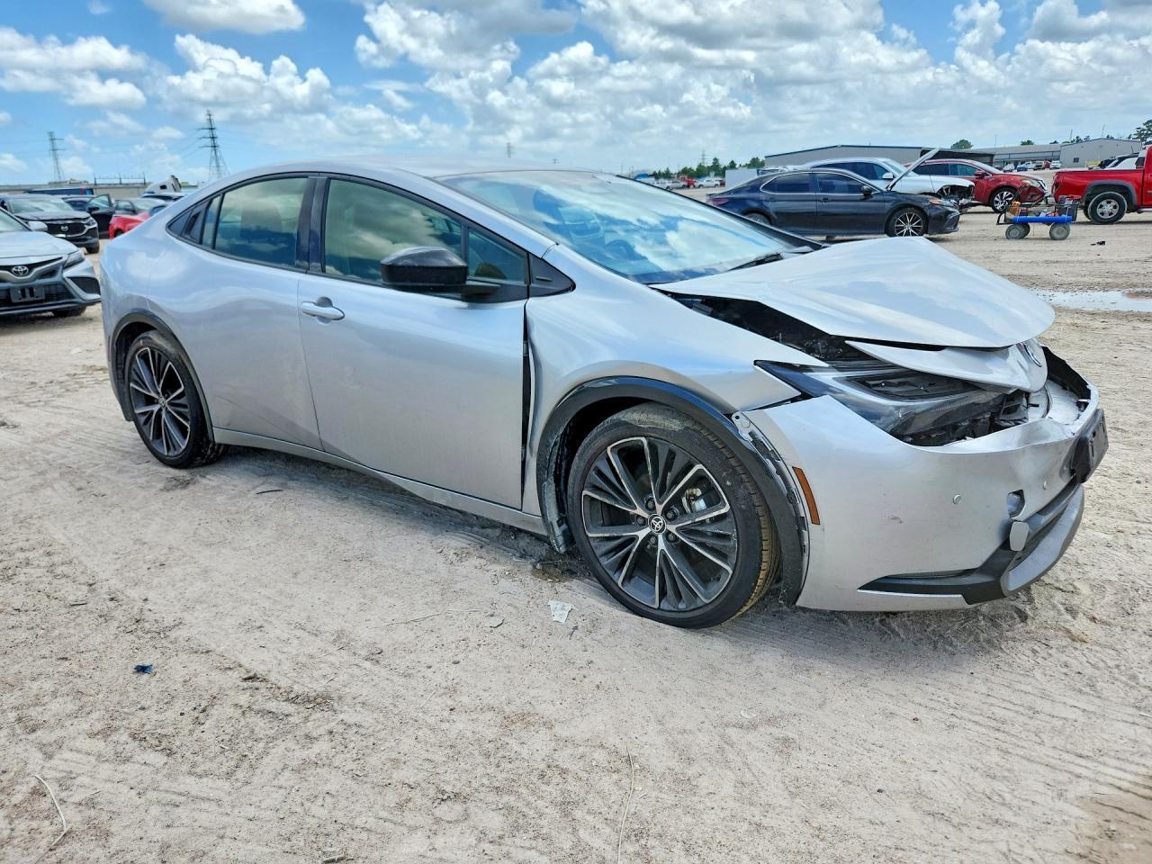 2024 TOYOTA PRIUS