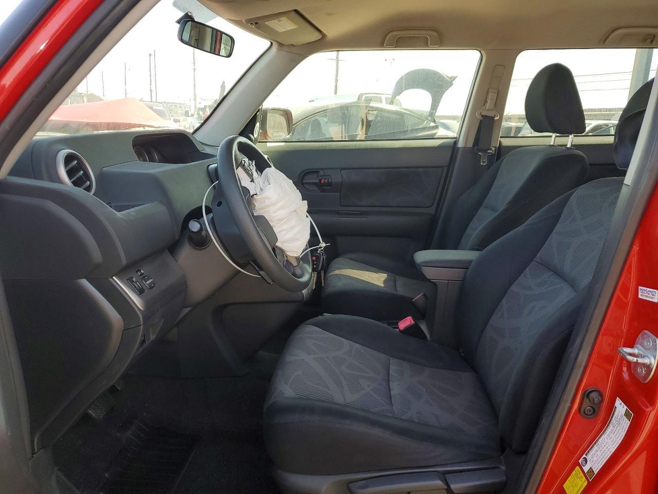 2013 SCION xB