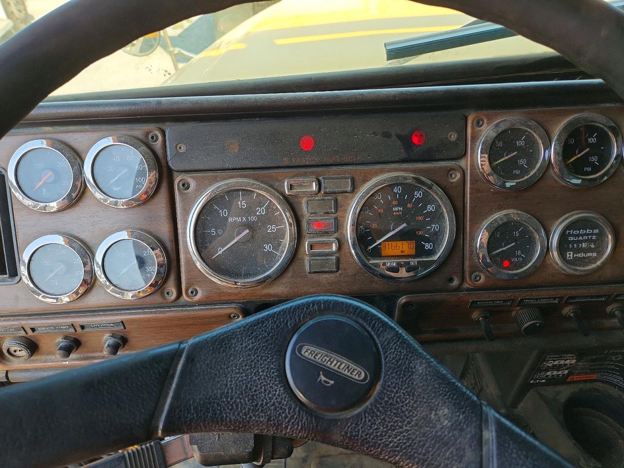 2010 FREIGHTLINER Fld120