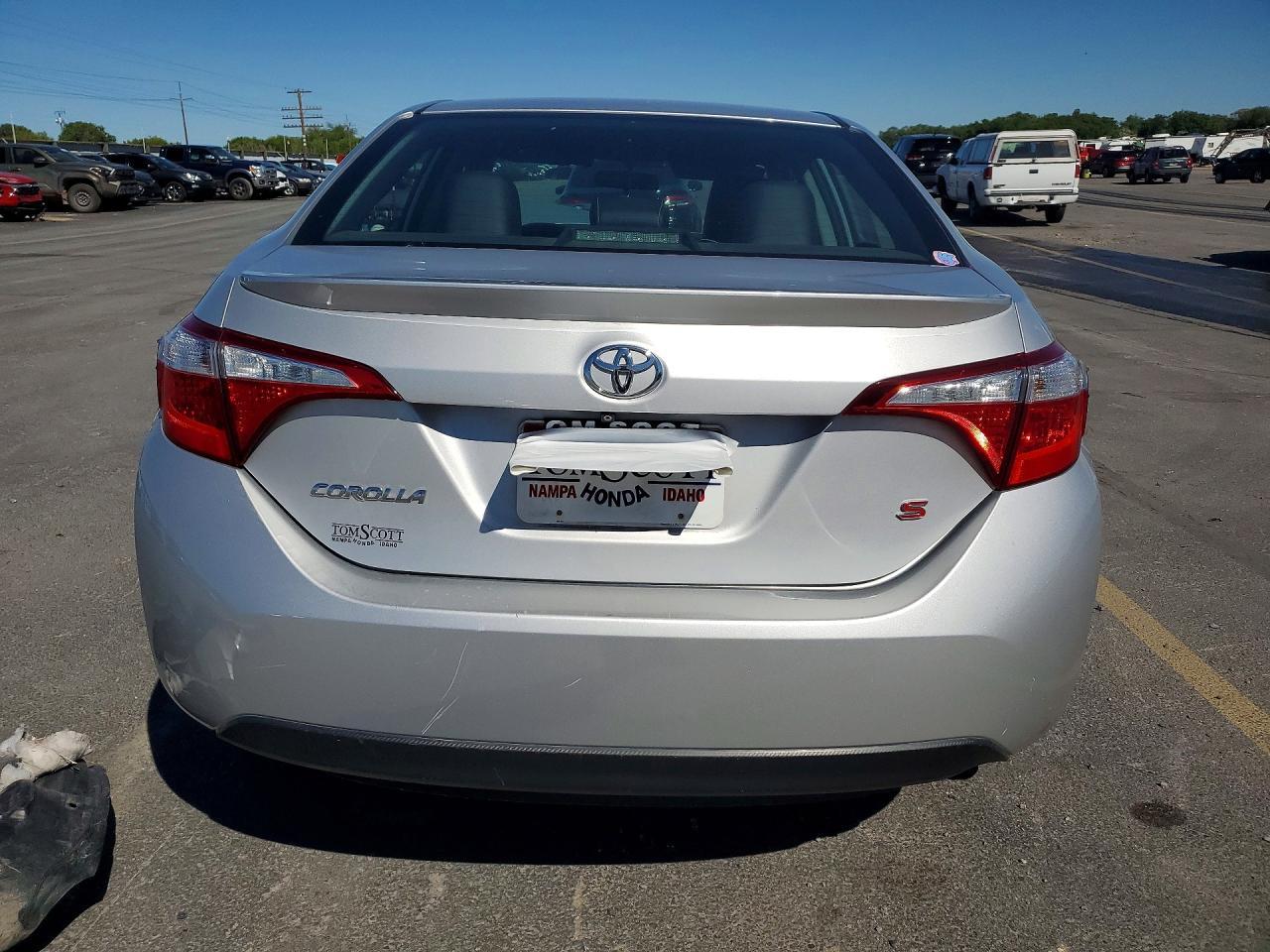 2015 TOYOTA COROLLA