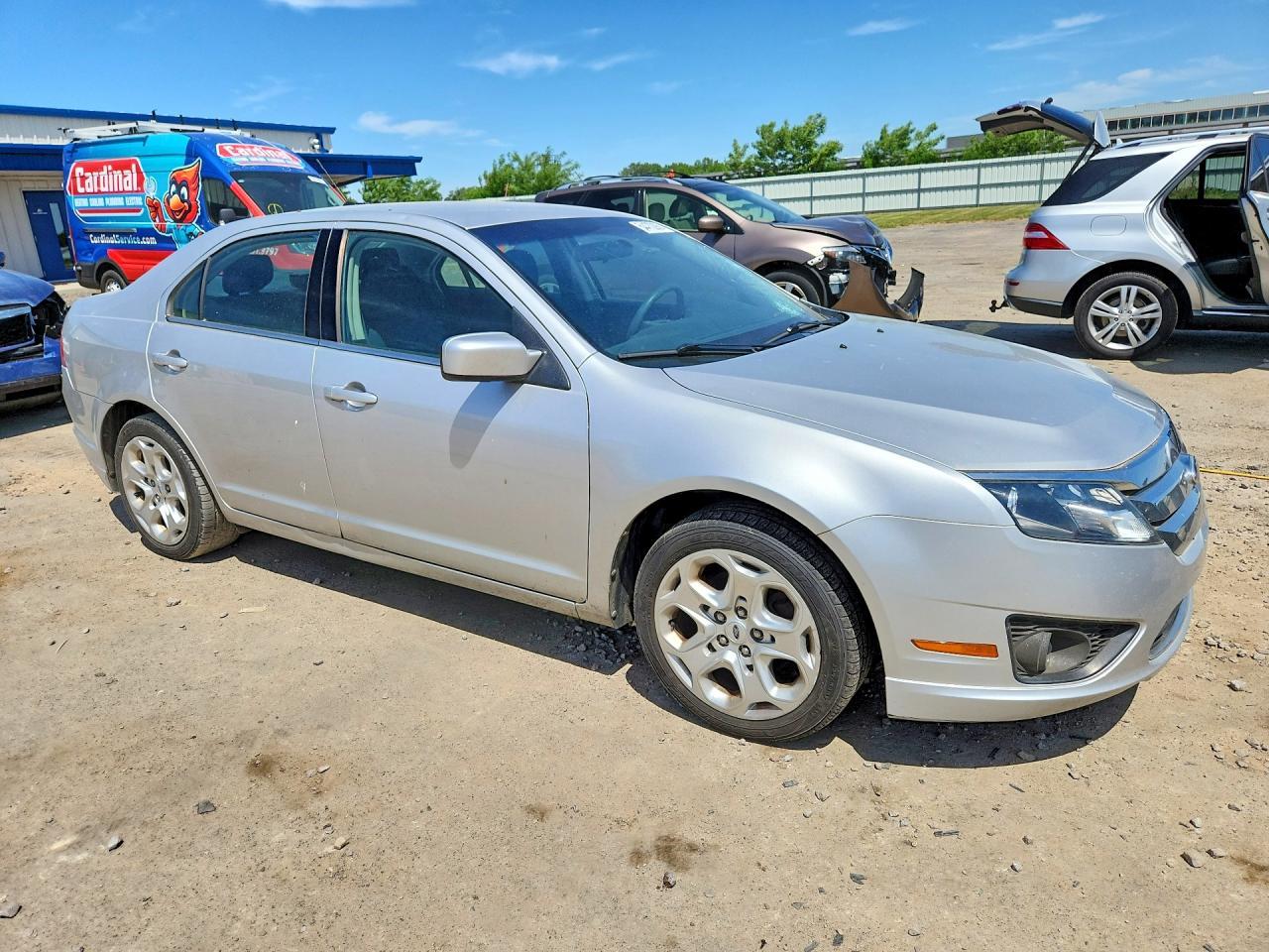 2011 FORD FUSION