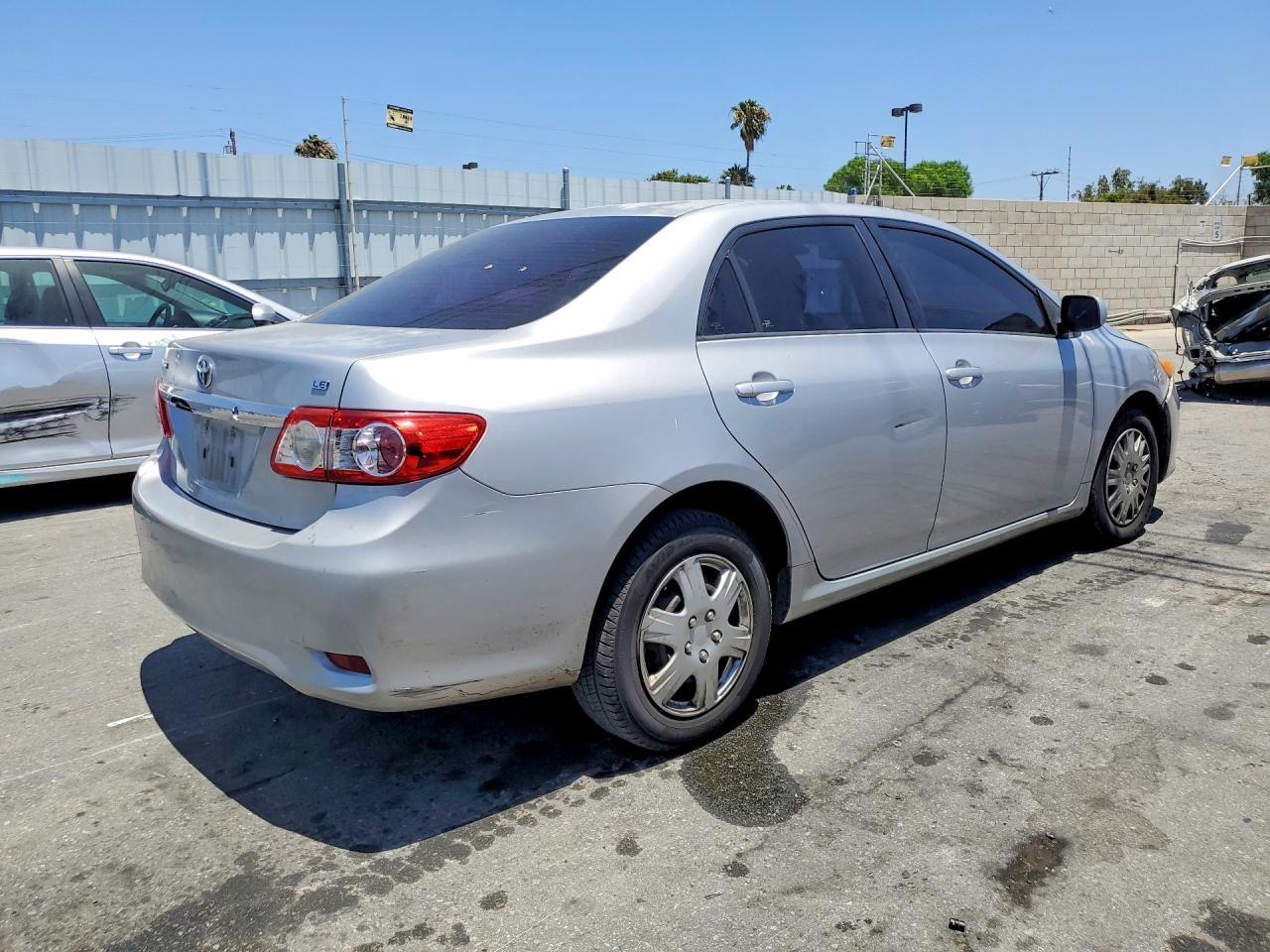 2011 TOYOTA COROLLA
