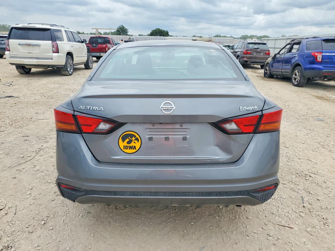 2022 NISSAN ALTIMA