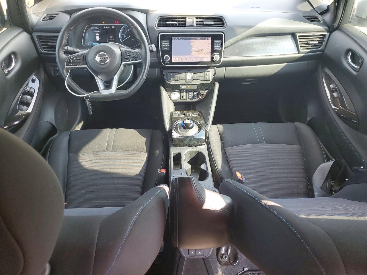2021 NISSAN LEAF