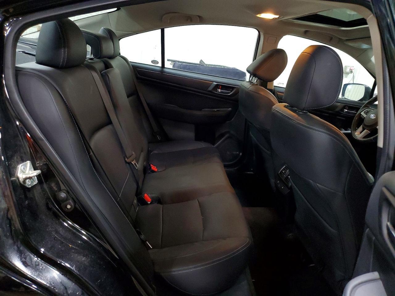 2015 SUBARU Legacy