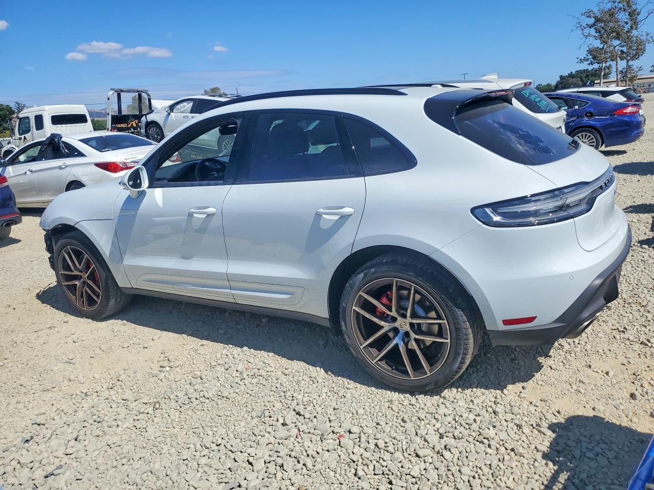 2022 PORSCHE Macan