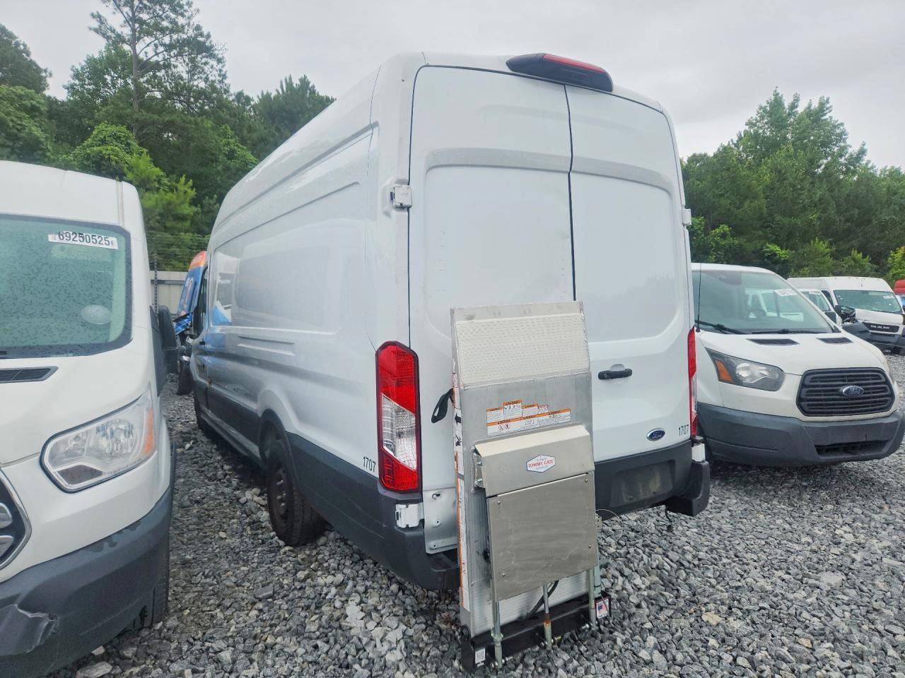 2023 FORD Transit