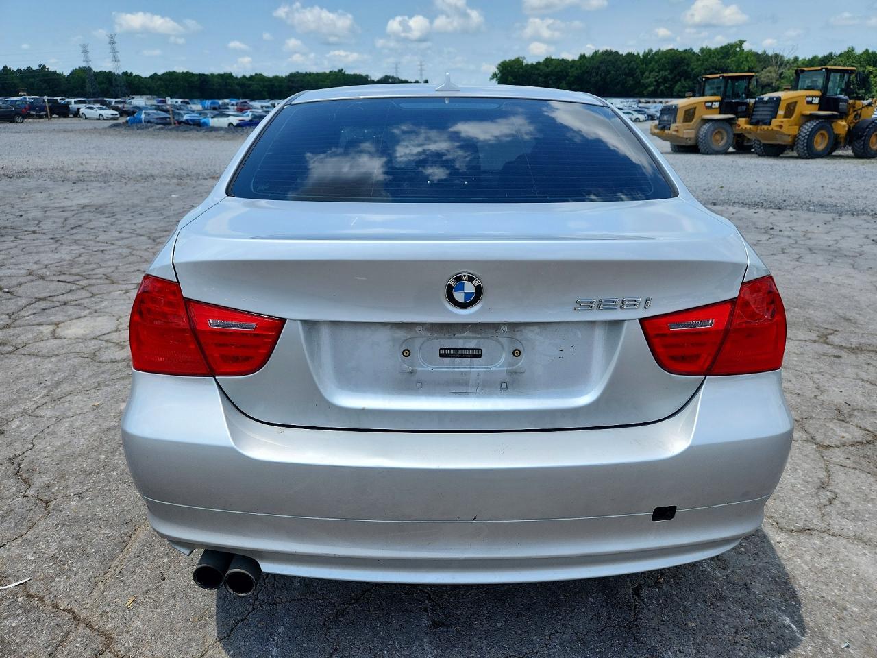2011 BMW 3 SERIES