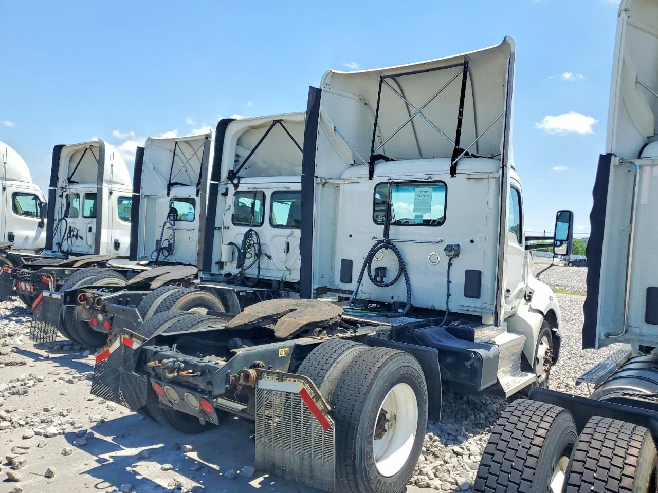 2017 KENWORTH T680