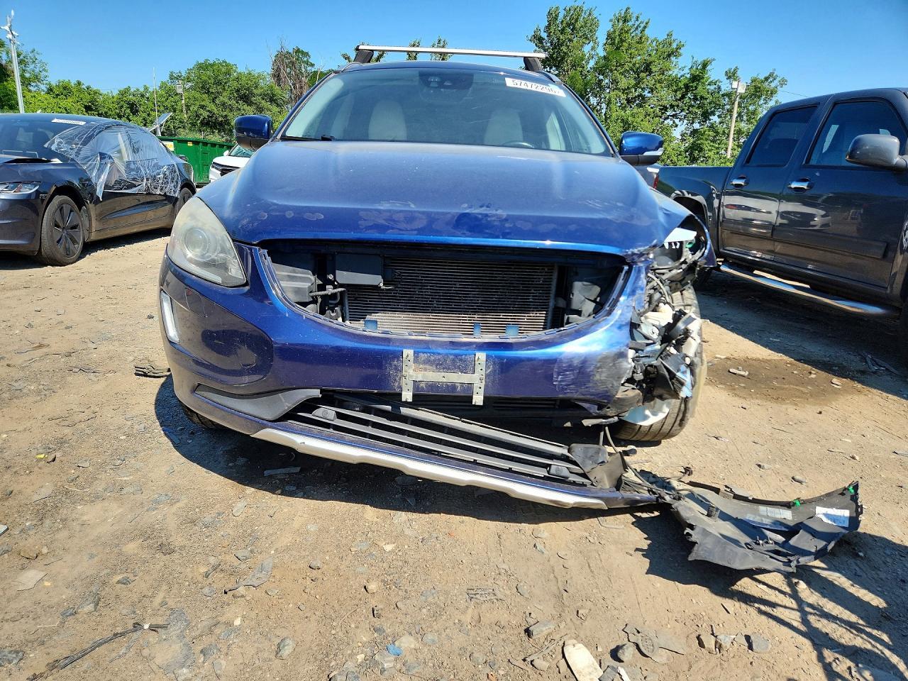 2015 VOLVO XC60